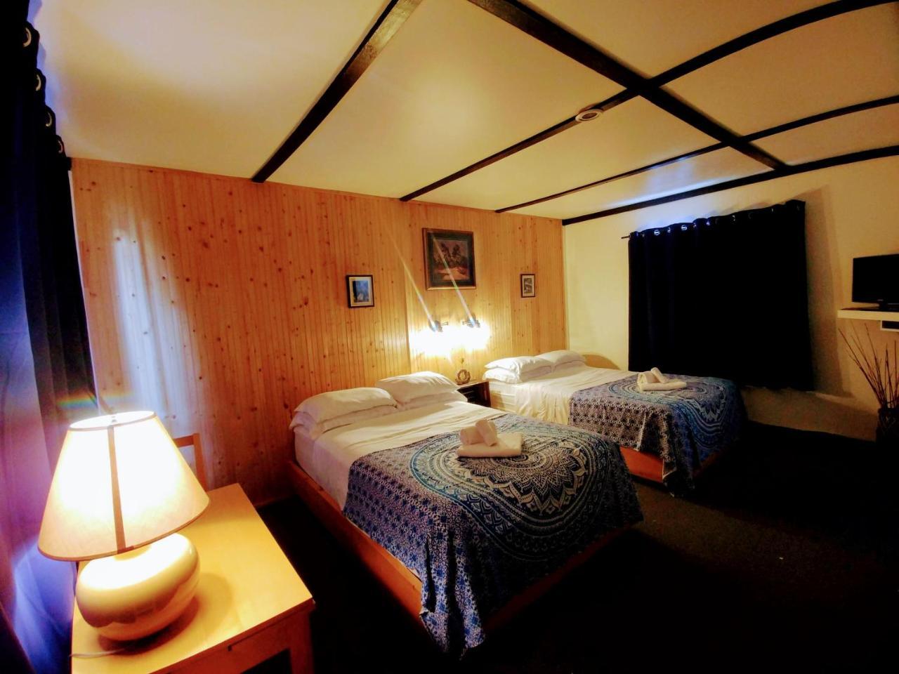 Dwight Riverside Inn Εξωτερικό φωτογραφία