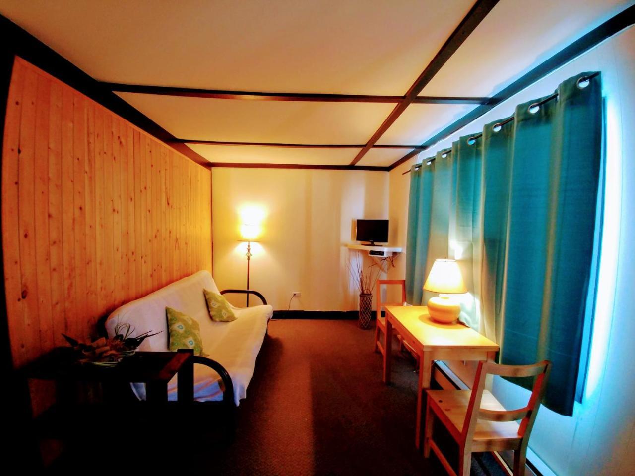 Dwight Riverside Inn Εξωτερικό φωτογραφία
